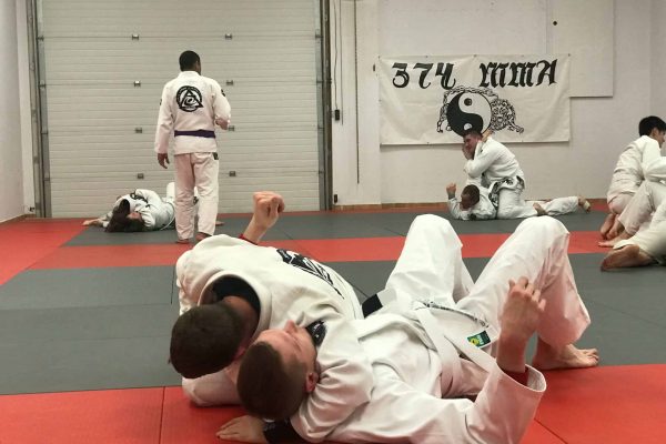 374mma-RGJJ-360-SELF-DEFENCE-Class-6